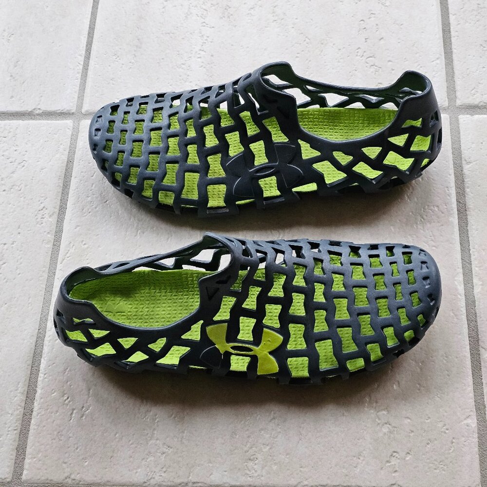 Mens Under Armour UA Water Shoes Size 11 Gray & Yellow Green